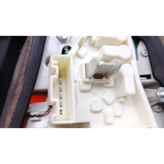 Recambio de piloto trasero izquierdo para bmw 3 (e90) 320 d referencia OEM IAM 63217154153 4871731 