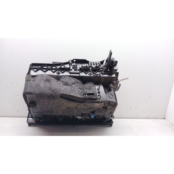 Recambio de guantera para mercedes-benz clase c (w204) berlina c 220 cdi (204.008) referencia OEM IAM   