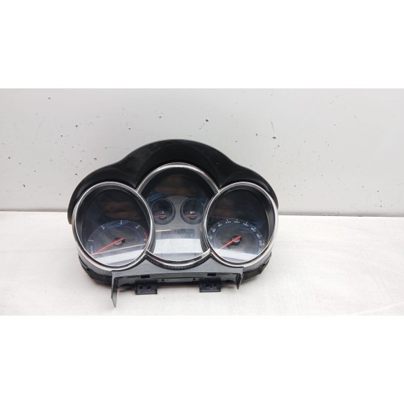 Recambio de cuadro instrumentos para chevrolet cruze (j300) 2.0 cdi referencia OEM IAM 95472852  