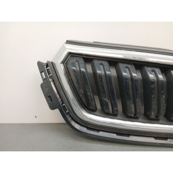Recambio de rejilla paragolpes delantero para skoda kamiq (nw4) 1.5 tsi referencia OEM IAM 658853653A  