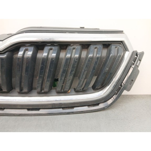 Recambio de rejilla paragolpes delantero para skoda kamiq (nw4) 1.5 tsi referencia OEM IAM 658853653A  