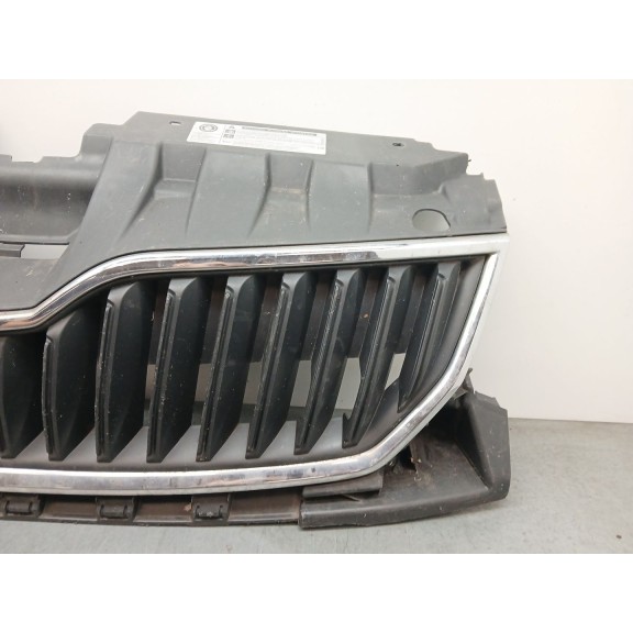 Recambio de rejilla paragolpes delantero para skoda fabia iii (nj3) 1.6 referencia OEM IAM 6V0853653  