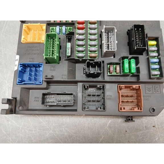 Recambio de centralita bsi para citroën c4 picasso referencia OEM IAM 9806687980  