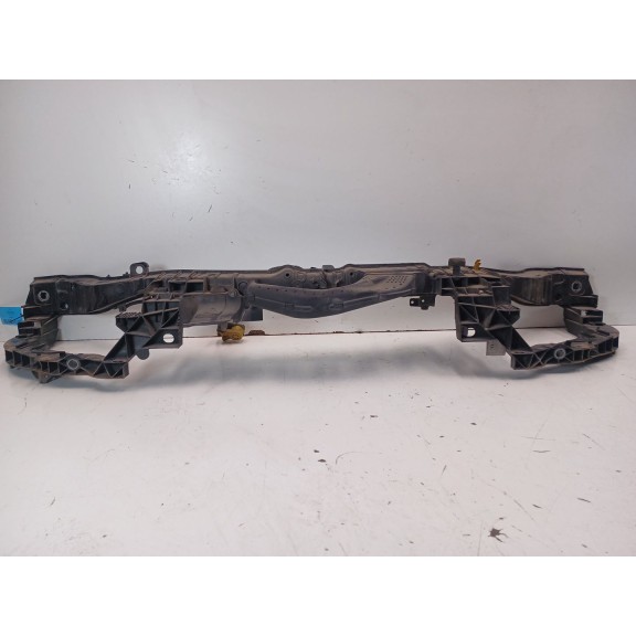 Recambio de panel frontal para ford focus iii sedán 1.6 tdci referencia OEM IAM BM518327A  