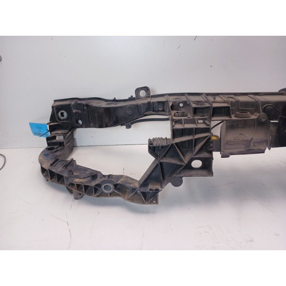 Recambio de panel frontal para ford focus iii sedán 1.6 tdci referencia OEM IAM BM518327A  