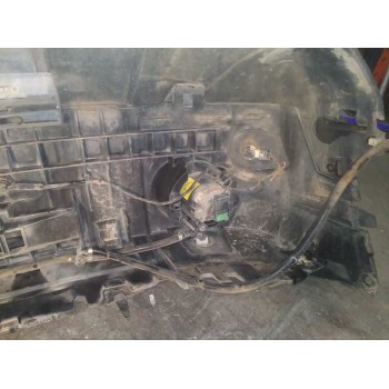 Recambio de paragolpes delantero para land rover discovery 2.7 td v6 cat referencia OEM IAM  CON SENSORES RAJADO