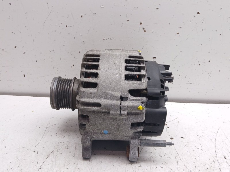 Recambio de alternador para seat leon st (5f8) x-perience 4drive referencia OEM IAM 04l903023h 218064365 2627026g