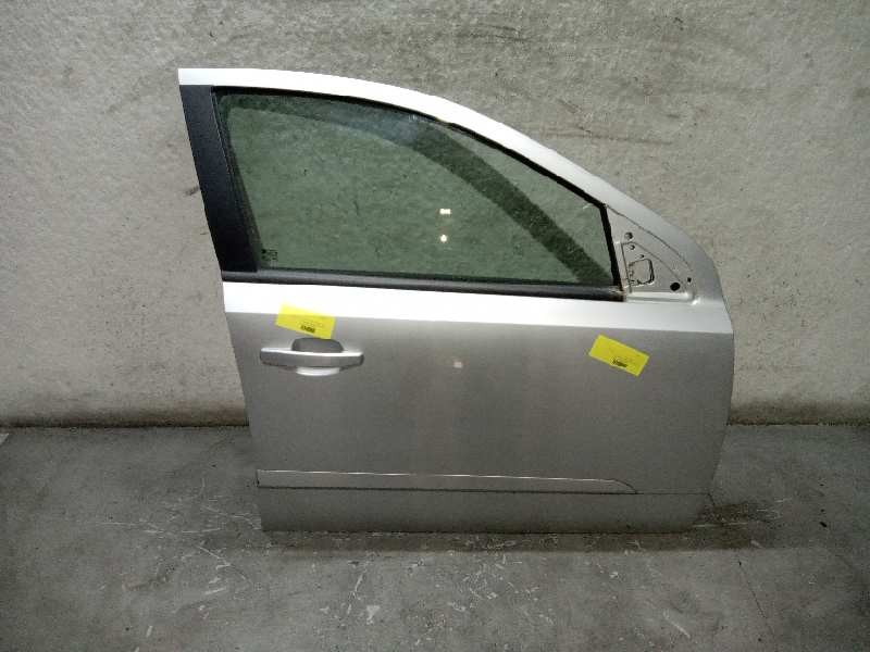 Recambio de puerta delantera derecha para opel astra h ber. 1.9 cdti referencia OEM IAM   