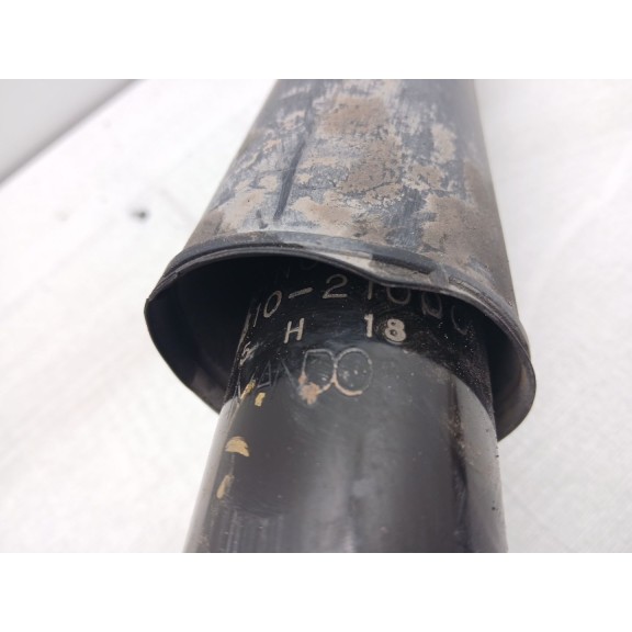 Recambio de amortiguador trasero derecho para ssangyong rodius i 2.7 xdi referencia OEM IAM 4531021000  