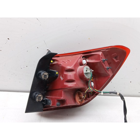 Recambio de piloto trasero izquierdo para kia rio iv (yb, sc, fb) 1.25 referencia OEM IAM 92401h8  