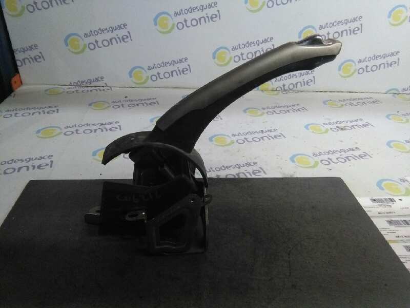 Recambio de palanca freno de mano para toyota auris luna referencia OEM IAM   