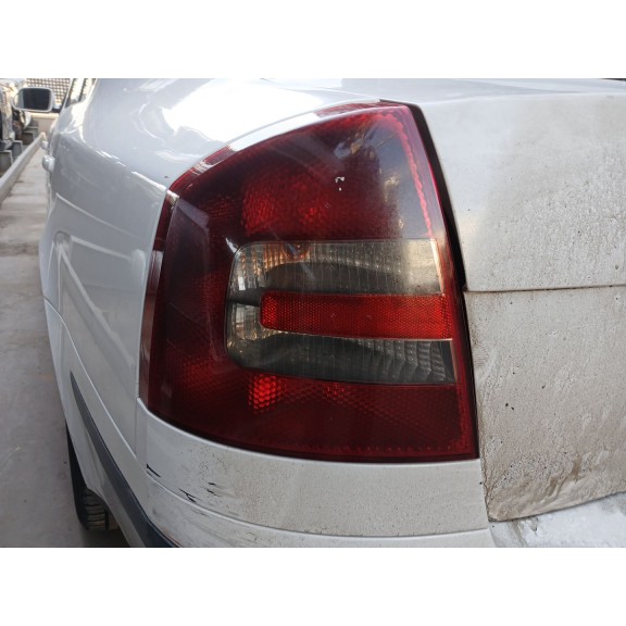 Recambio de piloto trasero izquierdo para skoda octavia ii (1z3) 1.9 tdi referencia OEM IAM   