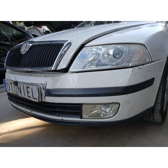 Recambio de paragolpes delantero para skoda octavia ii (1z3) 1.9 tdi referencia OEM IAM   
