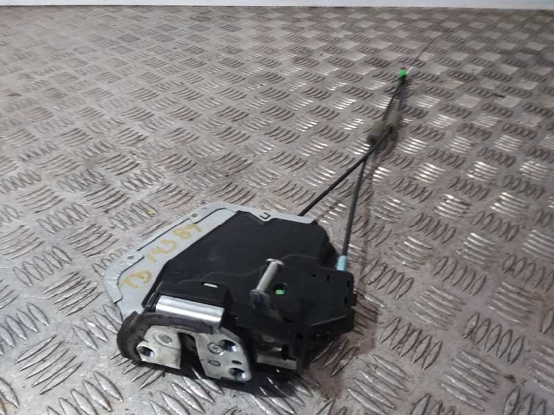 Recambio de cerradura puerta trasera derecha para lexus is 300h referencia OEM IAM A046693R  