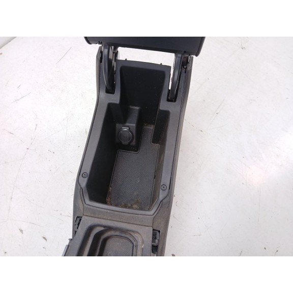 Recambio de apoyabrazos central para seat leon (kl1, klg) 2.0 tdi referencia OEM IAM 5FB863241B 5FB863241C 