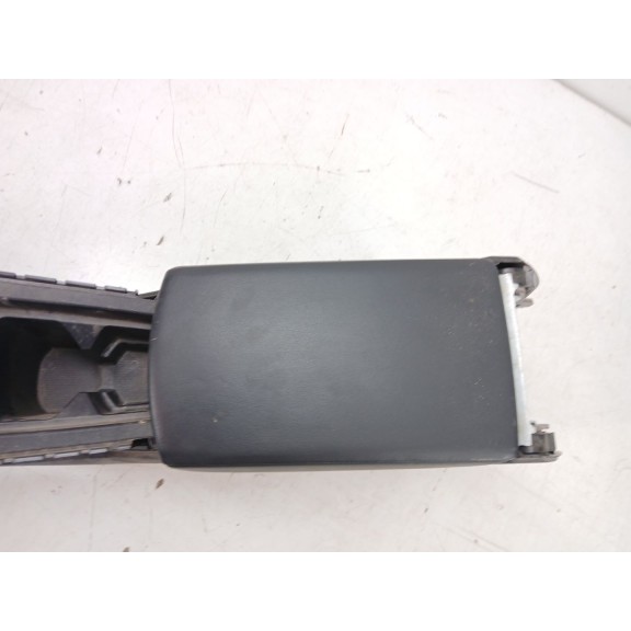 Recambio de apoyabrazos central para seat leon (kl1, klg) 2.0 tdi referencia OEM IAM 5FB863241B 5FB863241C 