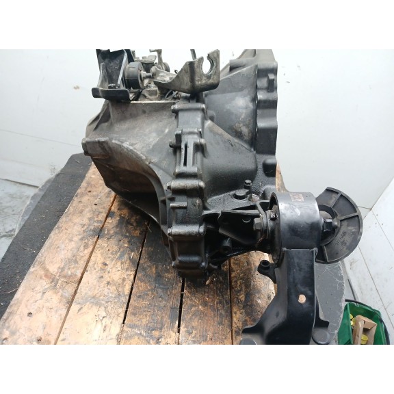 Recambio de caja cambios para toyota avensis (_t25_) 2.2 d-4d (adt251_) referencia OEM IAM   