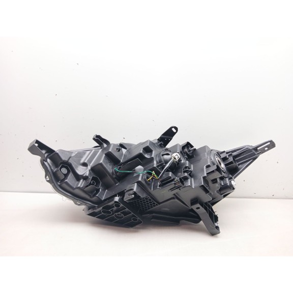 Recambio de faro derecho para nissan qashqai (j11) 1.6 dci turbodiesel cat referencia OEM IAM 260104eh0a  