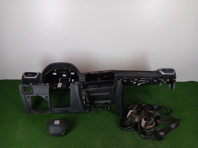 Recambio de kit airbag para seat leon sportstourer 1.5tsi referencia OEM IAM   