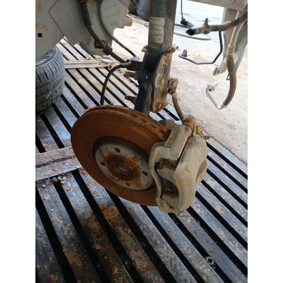 Recambio de mangueta delantera derecha para jeep avenger (j2) referencia OEM IAM   