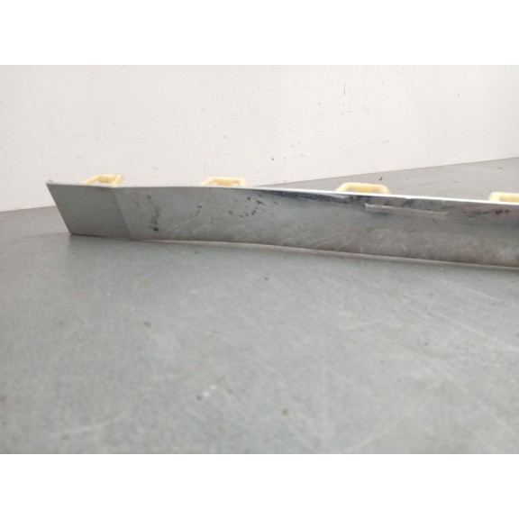 Recambio de molduras traseras para bentley bentayga (4v1) 4.0 d referencia OEM IAM 3SD807471  