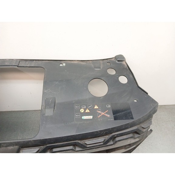 Recambio de rejilla paragolpes delantero para dacia jogger (rk_) 1.0 tce 110 (rkmd) referencia OEM IAM 622560884R  
