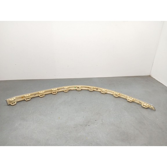 Recambio de molduras traseras para bentley bentayga (4v1) 4.0 d referencia OEM IAM 3SD807472  