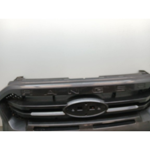 Recambio de rejilla paragolpes delantero para ford ranger (tke) 2.0 ecoblue 4x4 referencia OEM IAM JB3B8350B  