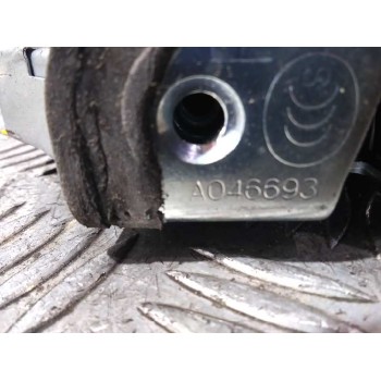 Recambio de cerradura puerta trasera derecha para lexus is 300h referencia OEM IAM A046693R  