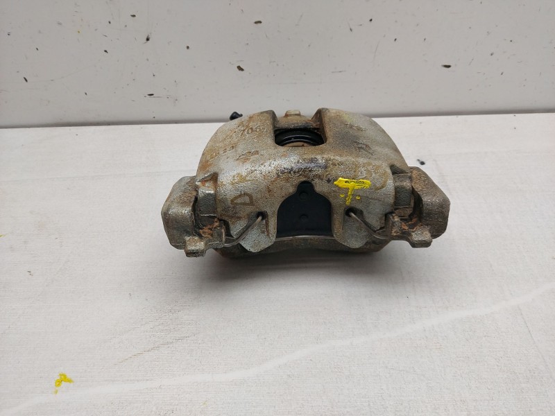 Recambio de pinza freno delantera derecha para mg zs suv (azs1) 1.5 vti referencia OEM IAM SS23T2C8L  