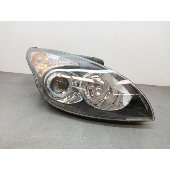 Recambio de faro derecho para hyundai i30 (fd) 1.4 referencia OEM IAM 921022R000  