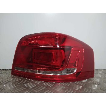 PILOTO TRASERO DERECHO 8P3945096 NUEVO 2ª SERIE