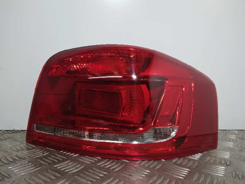 Recambio de piloto trasero derecho para audi a3 (8p) referencia OEM IAM 8P3945096 NUEVO 2ª SERIE