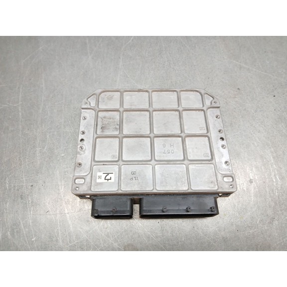 Recambio de centralita motor uce para lexus ct 200h referencia OEM IAM 8966176120  