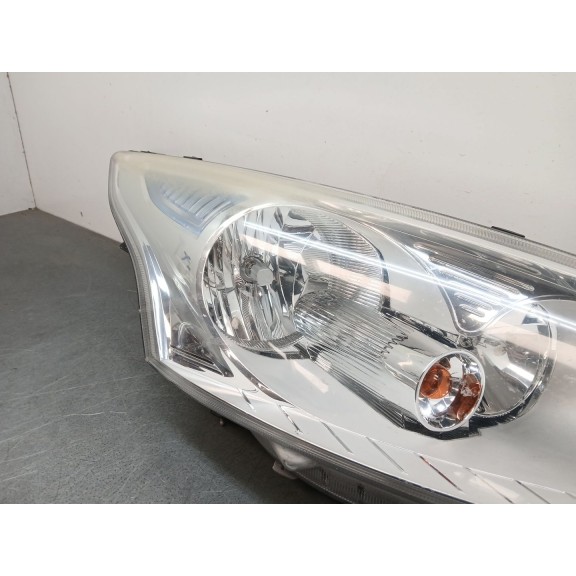 Recambio de faro derecho para ford b-max (jk) 1.0 ecoboost referencia OEM IAM AV1113W029XX  