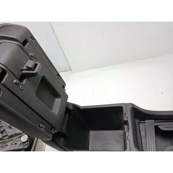 Recambio de apoyabrazos central para opel astra j lim. cosmo referencia OEM IAM 39108523  