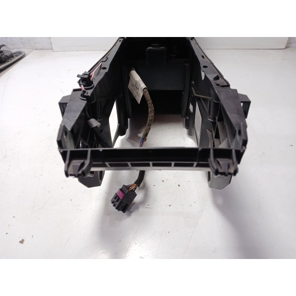 Recambio de apoyabrazos central para opel astra j lim. cosmo referencia OEM IAM 39108523  