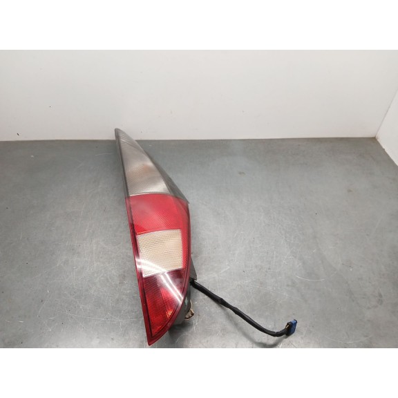 Recambio de piloto trasero derecho para lancia phedra (179_) 2.2 jtd (179axc1a) referencia OEM IAM 25532557  