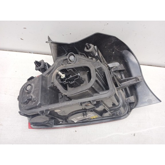 Recambio de piloto trasero derecho para citroën c4 cactus 1.2 vti 82 referencia OEM IAM 9800916080  