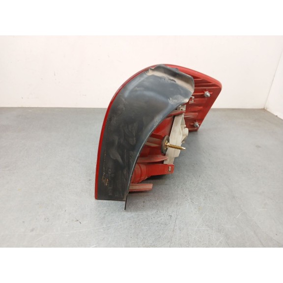 Recambio de piloto trasero izquierdo para audi a3 (8p1) 1.6 referencia OEM IAM 8P0945095  