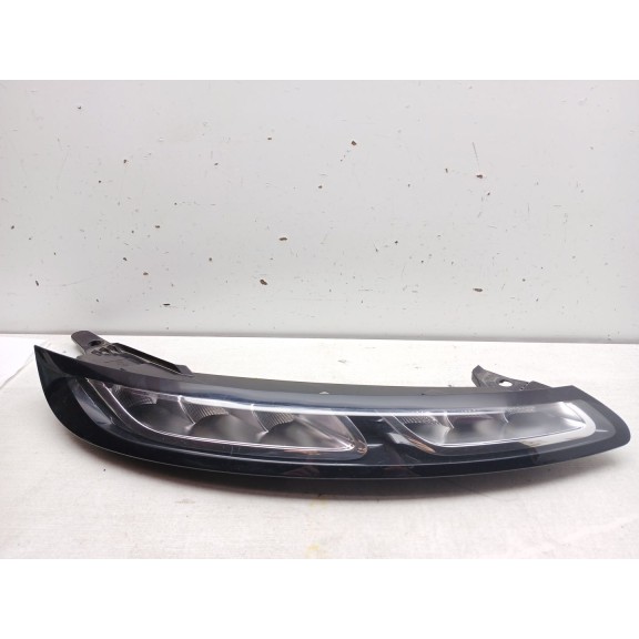 Recambio de faro derecho para citroën c4 cactus 1.2 vti 82 referencia OEM IAM 9800910680  