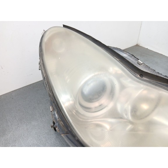 Recambio de faro derecho para mercedes-benz cls (c219) cls 350 (219.356) referencia OEM IAM 15967800  