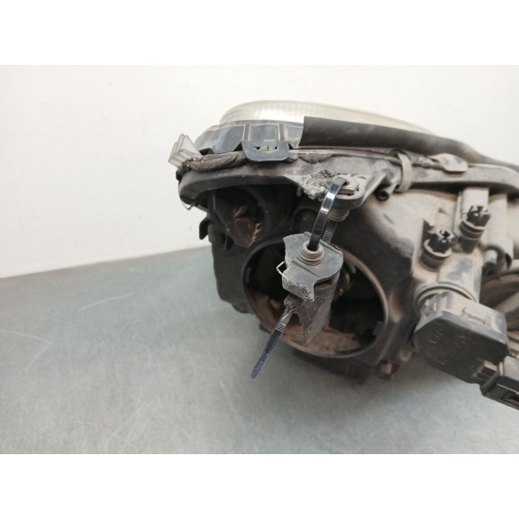 Recambio de faro izquierdo para mercedes-benz cls (c219) cls 350 (219.356) referencia OEM IAM 15967700  