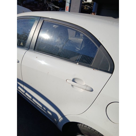 Recambio de puerta trasera izquierda para kia rio iii (ub) 1.2 cvvt referencia OEM IAM   