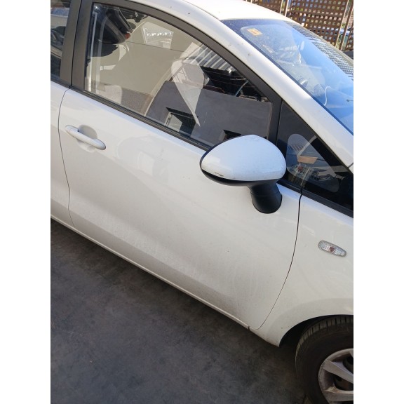 Recambio de puerta delantera derecha para kia rio iii (ub) 1.2 cvvt referencia OEM IAM   
