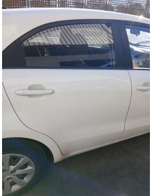 Recambio de puerta trasera derecha para kia rio iii (ub) 1.2 cvvt referencia OEM IAM   