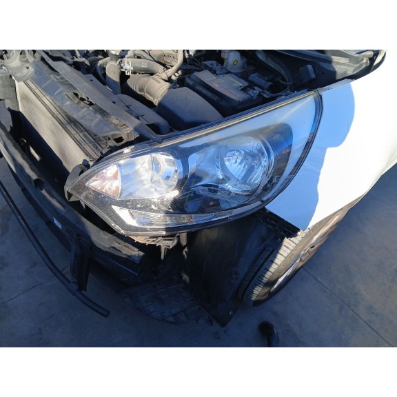 Recambio de faro izquierdo para kia rio iii (ub) 1.2 cvvt referencia OEM IAM   