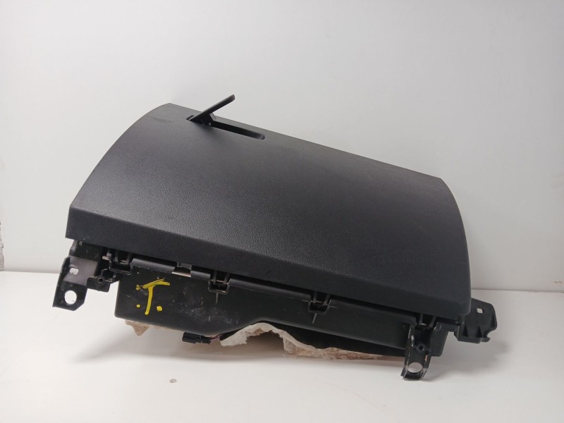 Recambio de guantera para mercedes-benz gla (h247) gla 200 d (247.712) referencia OEM IAM 15367758EU  