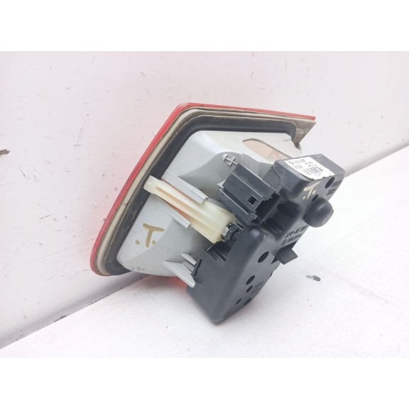 Recambio de piloto trasero izquierdo interior para bmw 3 touring (e46) 318 i referencia OEM IAM 6907937  