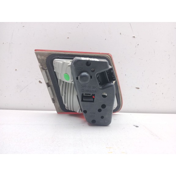 Recambio de piloto trasero derecho interior para bmw 3 touring (e46) 318 i referencia OEM IAM 8374810  